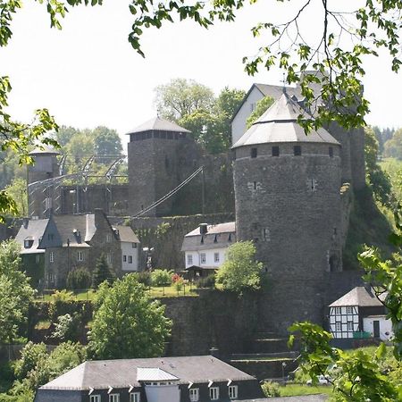 Ferienwohnung "Kunterbunt" Mit Burgblick Und Dachterrasse Monschau Zewnętrze zdjęcie