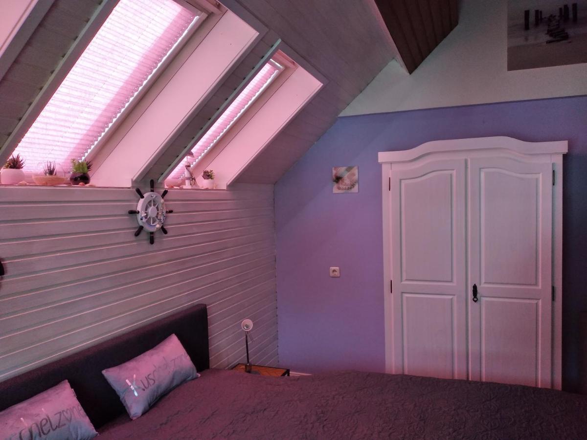 Ferienwohnung "Kunterbunt" Mit Burgblick Und Dachterrasse Monschau Zewnętrze zdjęcie